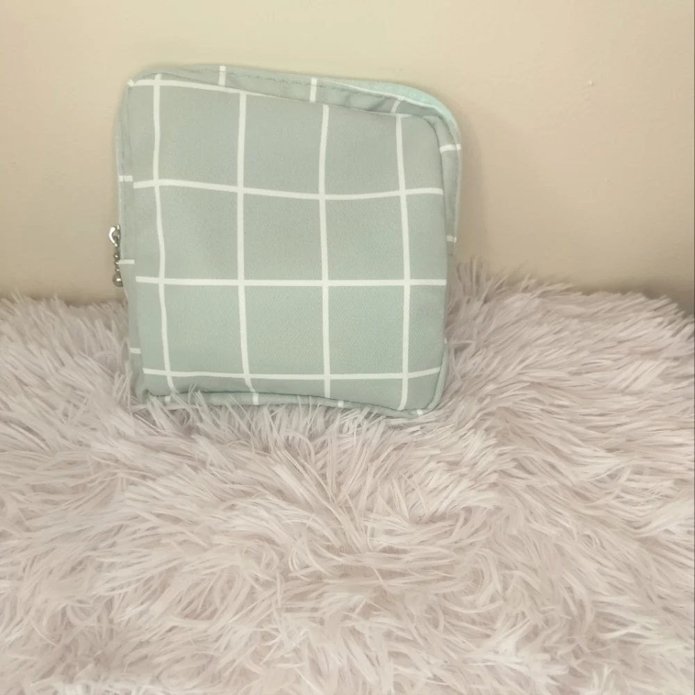 🚗 Car Kit! 💓 Mint Plaid Bag filled with On The Go Essentials! ✨ - Picture 3 of 6